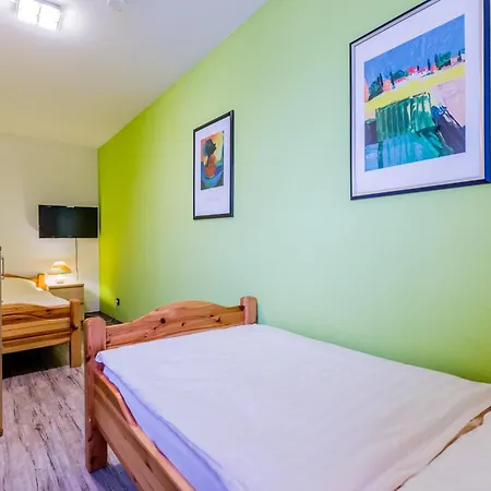 Lägenhet Residenz Meeresbrandung 53, 3-raum Whg. Mit Loggia Zum Norden,2 X Tv, Schwimmbad, Sauna, Pkw-stellplatz ,wlan ! *