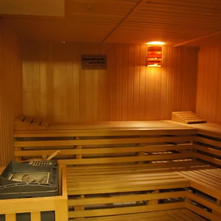 Residenz Meeresbrandung 53, 3-raum Whg. Mit Loggia Zum Norden,2 X Tv, Schwimmbad, Sauna, Pkw-stellplatz ,wlan ! *